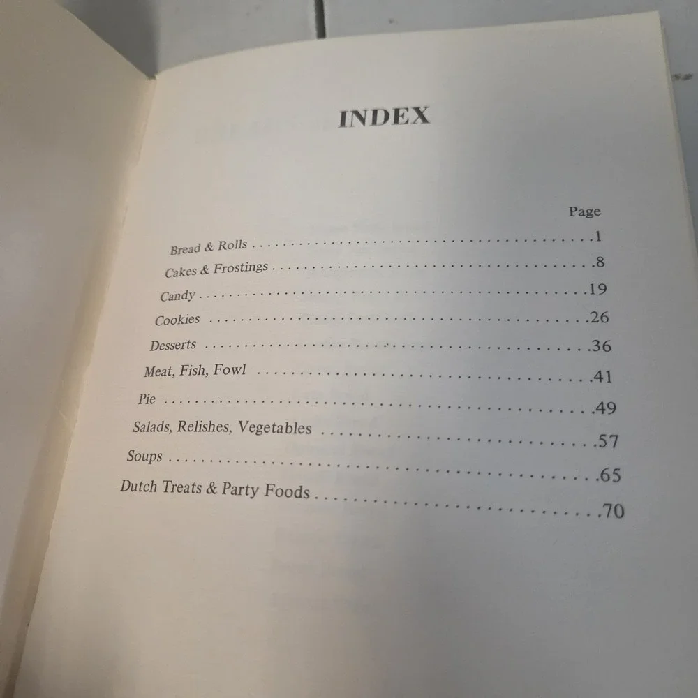 A Bit of Old Holland Recipes Dutch Village Holland Michigan Cookbook Vintage